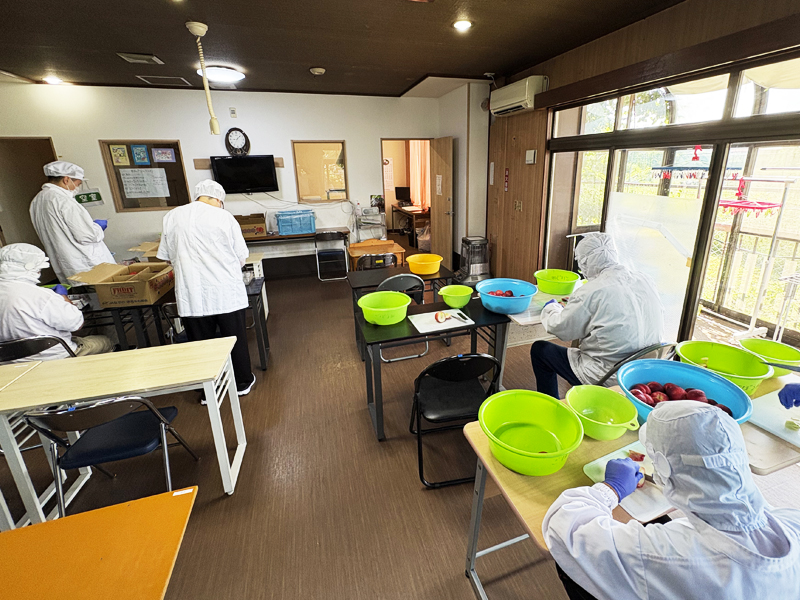 ジャム工場の下請け作業